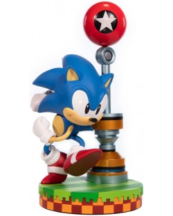 Statuetă First 4 Figures Games: Sonic the Hedgehog - Sonic, 26 cm