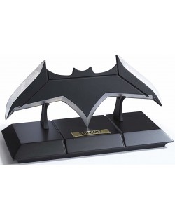 Figurina Noble Collection Batman - Batarang, Replica