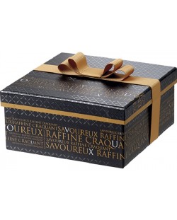 Cutie de cadou Giftpack Savoureux - 21 х 21 х 9 cm, negru si aramiu, cu panglica