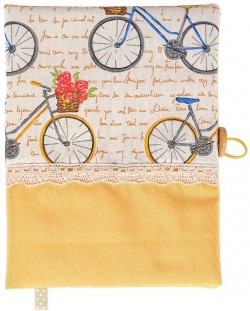 Coperta carte: Bicicleta cu trandafiri (coperta textila cu nasture)
