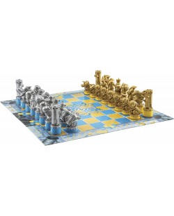 Colecția Noble Collection - Set de șah Minions Medieval Mayhem