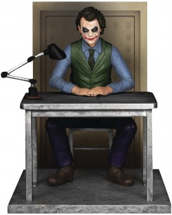 Statueta Beast Kingdom DC Comics: Batman - The Joker (The Dark Knight), 16 cm