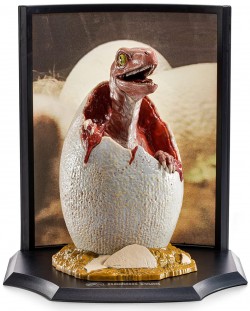 Figurină The Noble Collection Movies: Jurassic Park - Raptor Egg (Life Finds A Way) (30th Anniversary), 12 cm