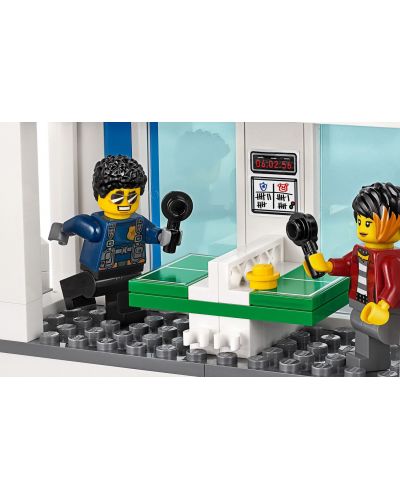 Constructor Lego City Police - Sectie de politie (60246) - 9