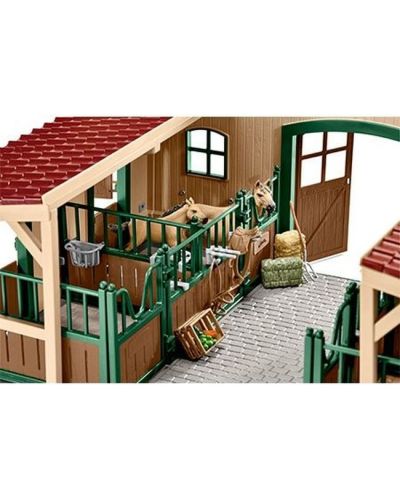 Set Schleich Farm World Horses - Grajd cu cai si accesorii | Ozone.ro