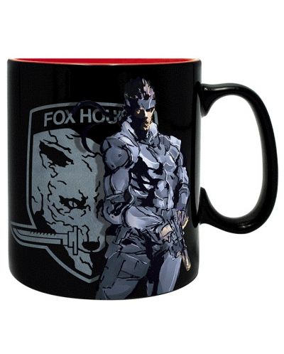 Cana cu efect termic ABYstyle Games: Metal Gear Solid - Solid Snake, 460 ml - 1