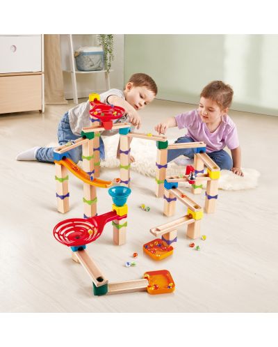 HaPe International Set de joacă din lemn - Tricks n Twists Pistă cu bile - 7