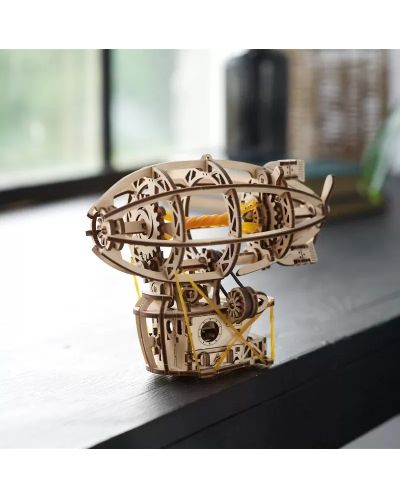Puzzle 3D din lemn Ugears din 170 piese - Dirijabil Steampunk