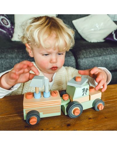 Set de joaca din lemn  Orange Tree Toys - Tractor asamblat, 25 piese - 3