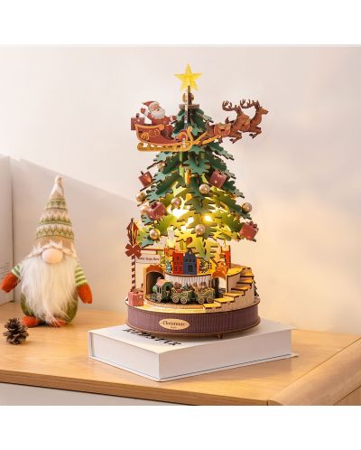 Puzzle 3D din lemn Robo Time din 319 piese - Brad de Crăciun