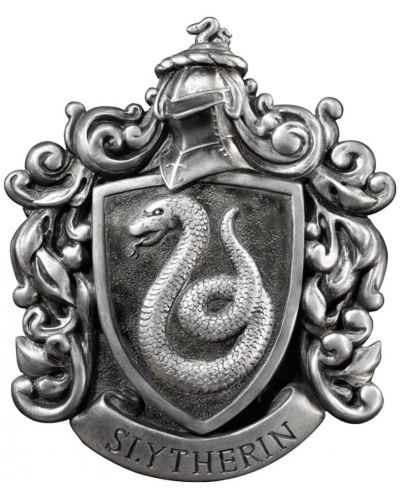 Decorul din spatele peretelui de la The Noble Collection Movies: Harry Potter - Stema școlii Slytherin - 1