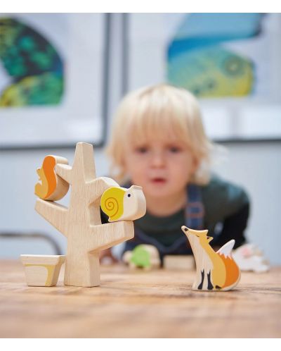 Tender Leaf Toys Joc de echilibru pentru copii din lemn - Prieteni în grădină - 3