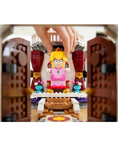 Adăugare LEGO Super Mario - Castelul Peach (71408) - 8