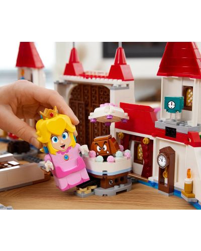 Adăugare LEGO Super Mario - Castelul Peach (71408) - 7