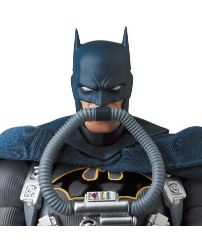 Figurină de acțiune Medicom DC Comics: Batman - Batman (Hush) (Stealth Jumper), 16 cm - 8