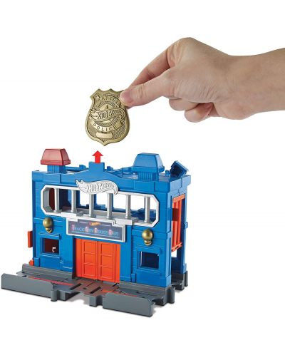 Set de jocuri Hot Wheels City Downtown Police Station Breakout