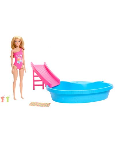 Set de joaca Mattel Barbie - Barbie  cu piscina si tobogan - 2