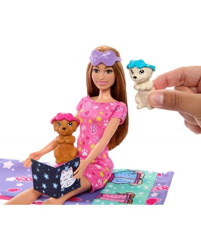 Set joc  Barbie Color Change -Petrecere în pijamale cu cățeluși Barbie - 3