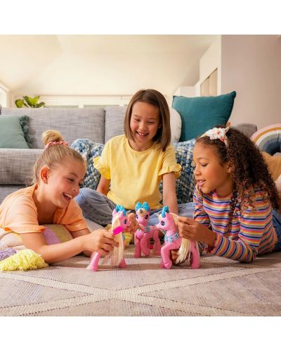 Jucărie interactivă Zuru Pets Alive - Unicorn cu grajd | Ozone.ro