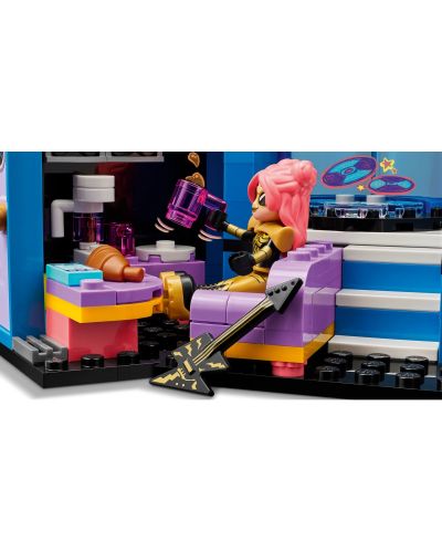 Constructor LEGO Friends - Spectacol de muzică din Heartlake City (42616) - 5