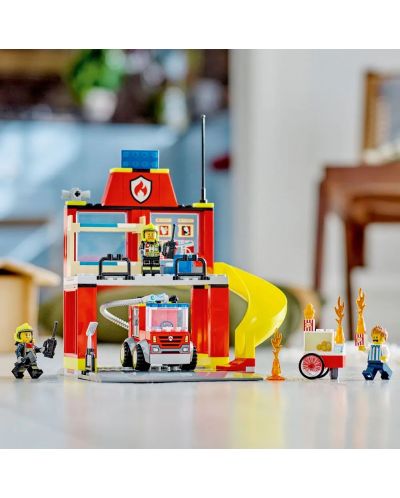 Constructor LEGO City - Pompieri și camion (60375) - 6