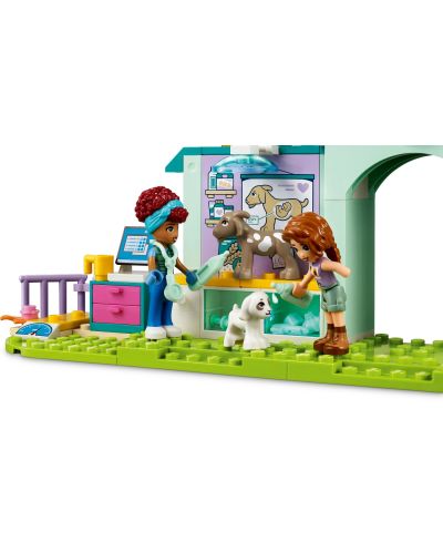 Constructor LEGO Friends - Clinica Veterinară Fermă (42632) - 3