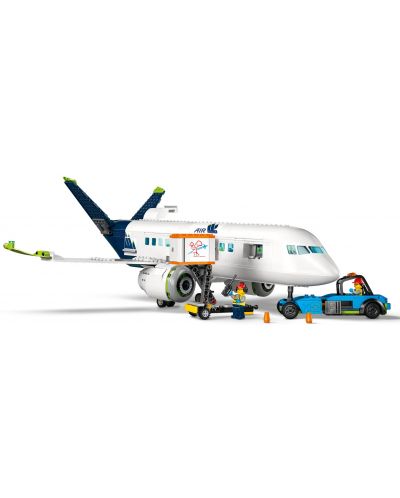 LEGO City - Avion de pasageri (60367) - 4