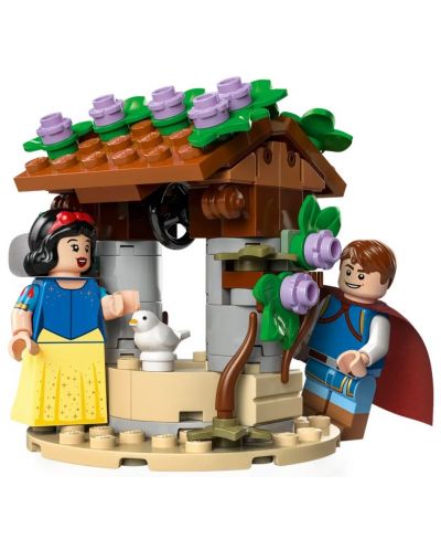 ConstructorLEGO Disney - Cabana Albei ca Zapada si cei sapte pitici (43242) - 4