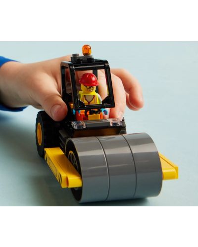 Constructor LEGO City - Rolă de construcție (60401) - 8