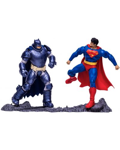 Set figurine de actiune McFarlane DC Comics: Multiverse - Superman vs Armored Batman (The Dark Knight Returns), 18 cm - 1