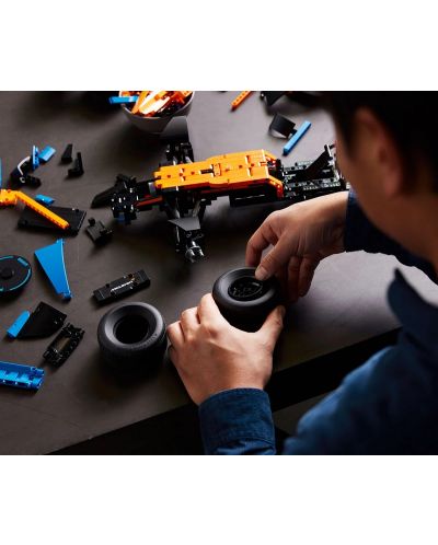Constructor Lego Technic - Masina de curse McLaren Formula 1 (42141)	 - 6
