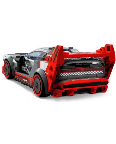 Constructor LEGO Speed Champions - Mașină de curse Audi S1 e-tron quattro (76921) - 4