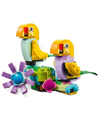 Constructor LEGO Creator 3 în 1 - Flori într-o stropitoare (31149) - 4