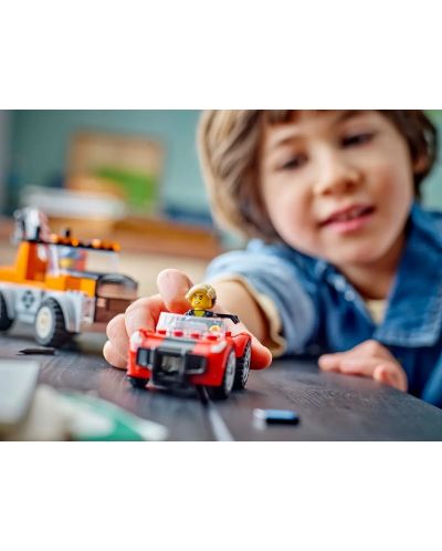 Constructor LEGO City - Camionetă de tractare pentru mașină sport (60435) - 7