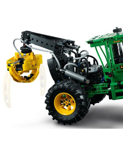 Constructor LEGO Technic - Tractor forestier John Deere 948L-II (42157) - 6