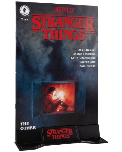 Set figurine de acțiune McFarlane Television: Stranger Things - Eleven and Mike Wheeler, 8 cm - 9