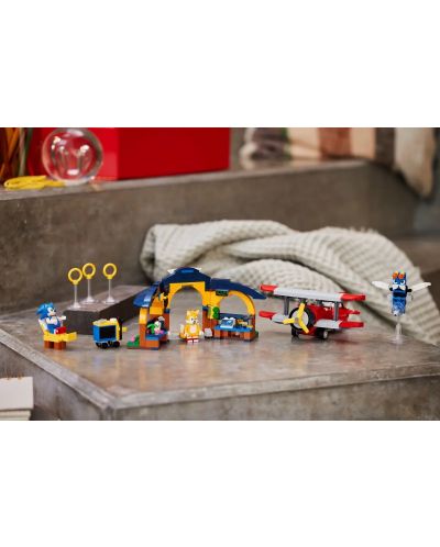 Constructor LEGO Sonic - Atelierul lui Tails și avionul Tornado (76991) - 7