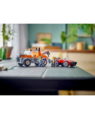 Constructor LEGO City - Camionetă de tractare pentru mașină sport (60435) - 9