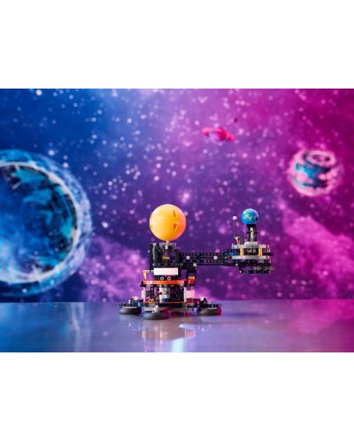 Constructor LEGO Technic - Planeta Pământ și Luna pe orbită (42179) - 9