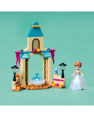 Set de constructie Lego Disney - Curtea Castelului Annei (43198) - 6