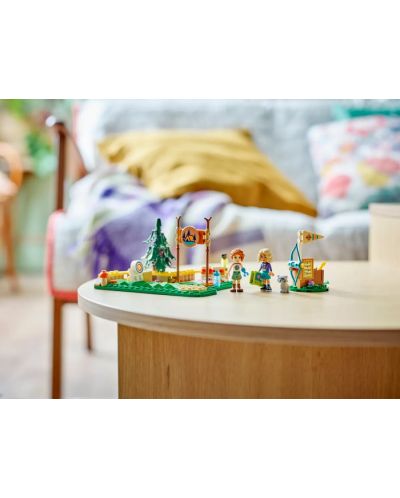 Constructor LEGO Friends - Poligonul de tir cu arcul din tabăra de aventuri (42622)  - 7
