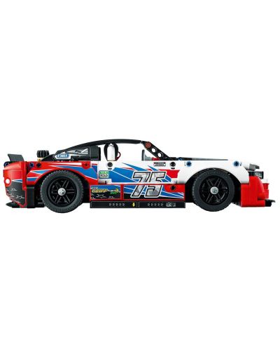 LEGO Technic - NASCAR Chevrolet Camaro ZL1 (42153) - 4