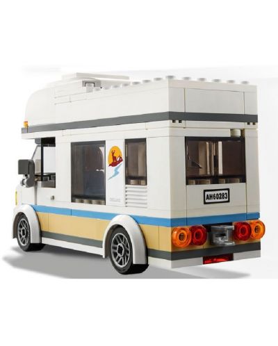 Set de construit Lego City Great Vehicles - Camper pentru vacanta (60283) - 4