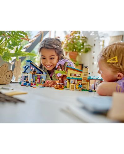 Constructor LEGO Friends - Casele familiei lui Ollie și Paisley (42620) - 8