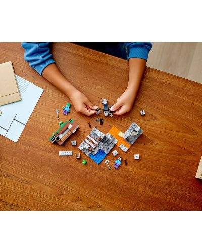 Set de construit Lego Minecraft - Mina parasita (21166) - 8