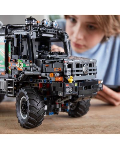 Constructor Lego Technic - Camion 4x4 Mercedes Benz Zetros (42129) - 10