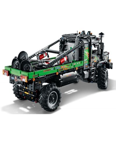 Constructor Lego Technic - Camion 4x4 Mercedes Benz Zetros (42129) - 5