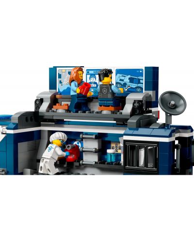 Constructor LEGO City - Autobuz de laborator al poliției (60418) - 4
