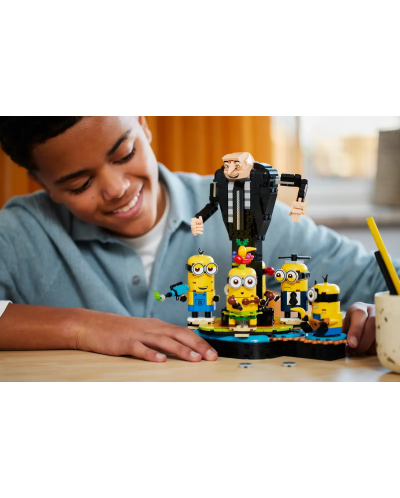 Constructor LEGO Minions - Gru și Minionii (75582)  - 5