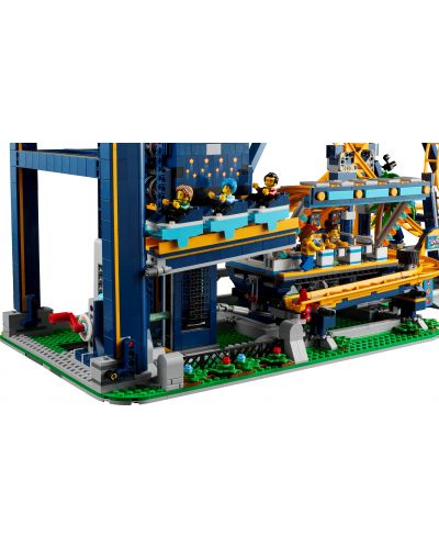 Constructor LEGO Icons - Parc de distracții cu bucle (10303) - 3